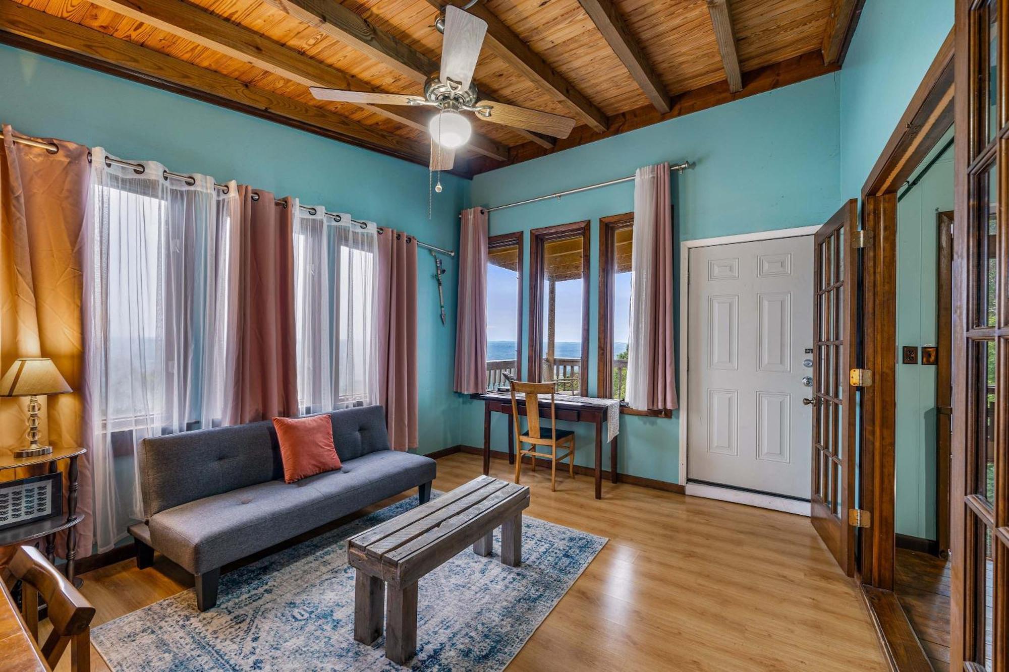 Rubys Roost Villa Mentone Buitenkant foto